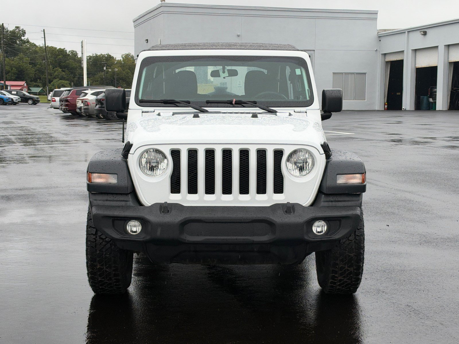 Used 2023 Jeep Wrangler Unlimited Sport AWD/4WD image 2