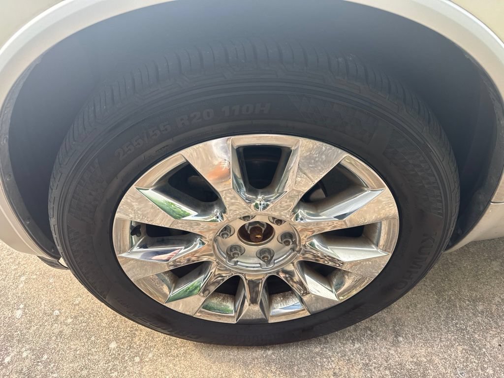 Used 2012 Buick Enclave Premium w/ Trailering Provision Package FWD image 16