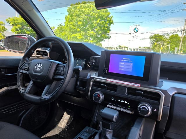 Used 2025 Toyota Tacoma SR5 AWD/4WD image 13