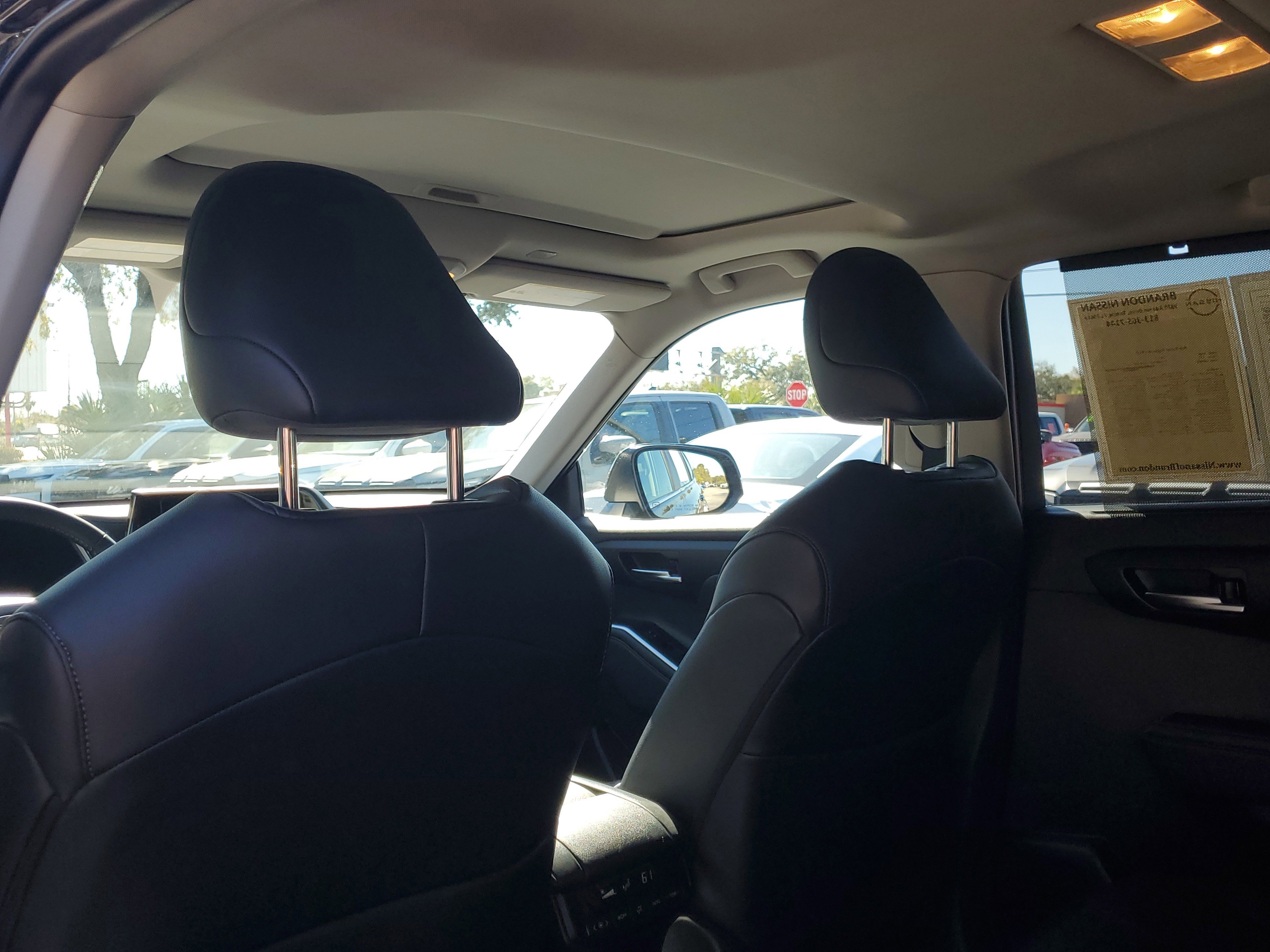 Used 2026 Toyota Highlander XLE image 14