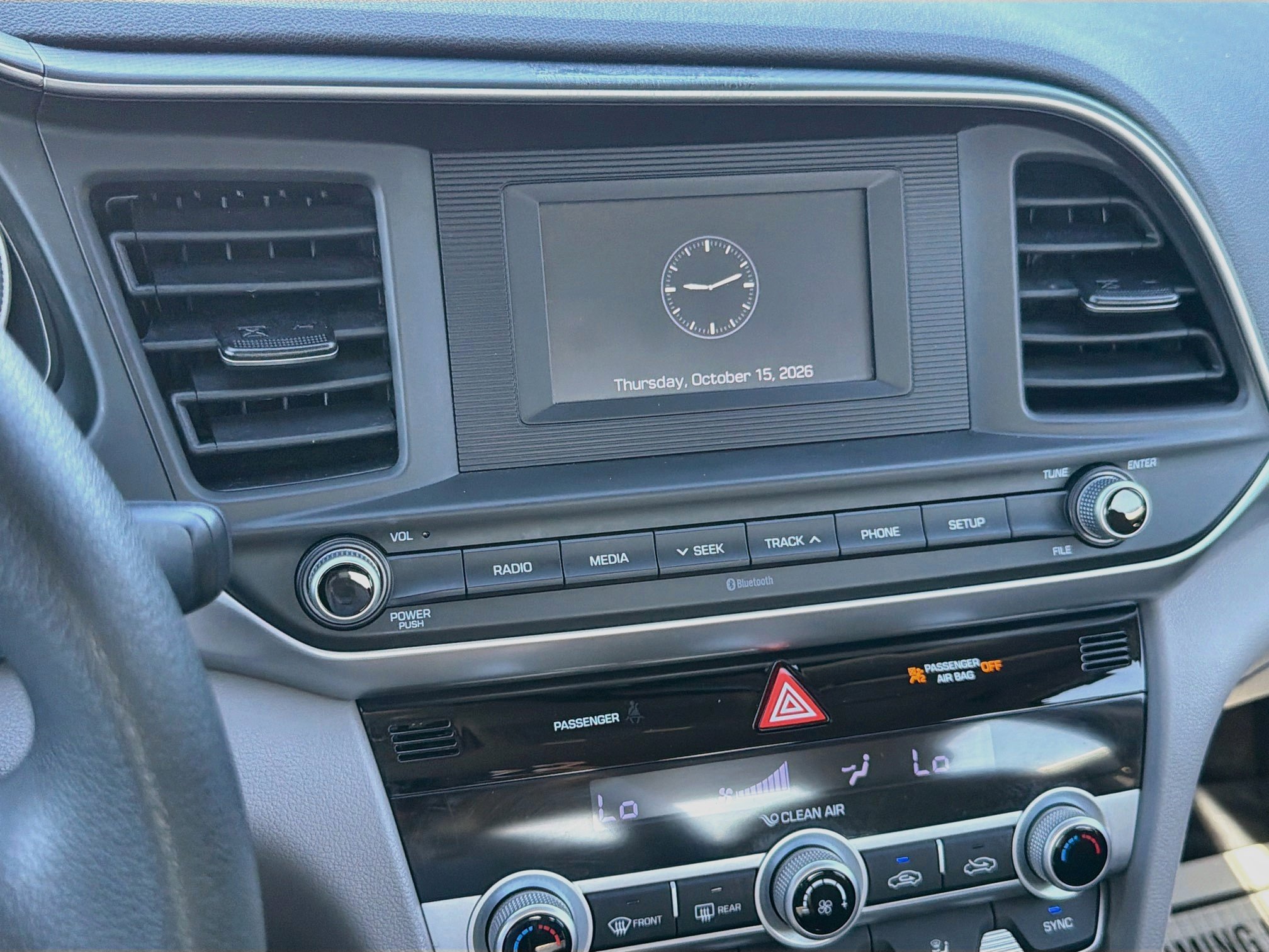 Used 2020 Hyundai Elantra SE FWD image 24