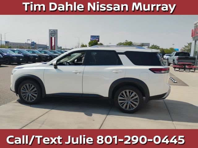 Used 2023 Nissan Pathfinder SL AWD/4WD image 9