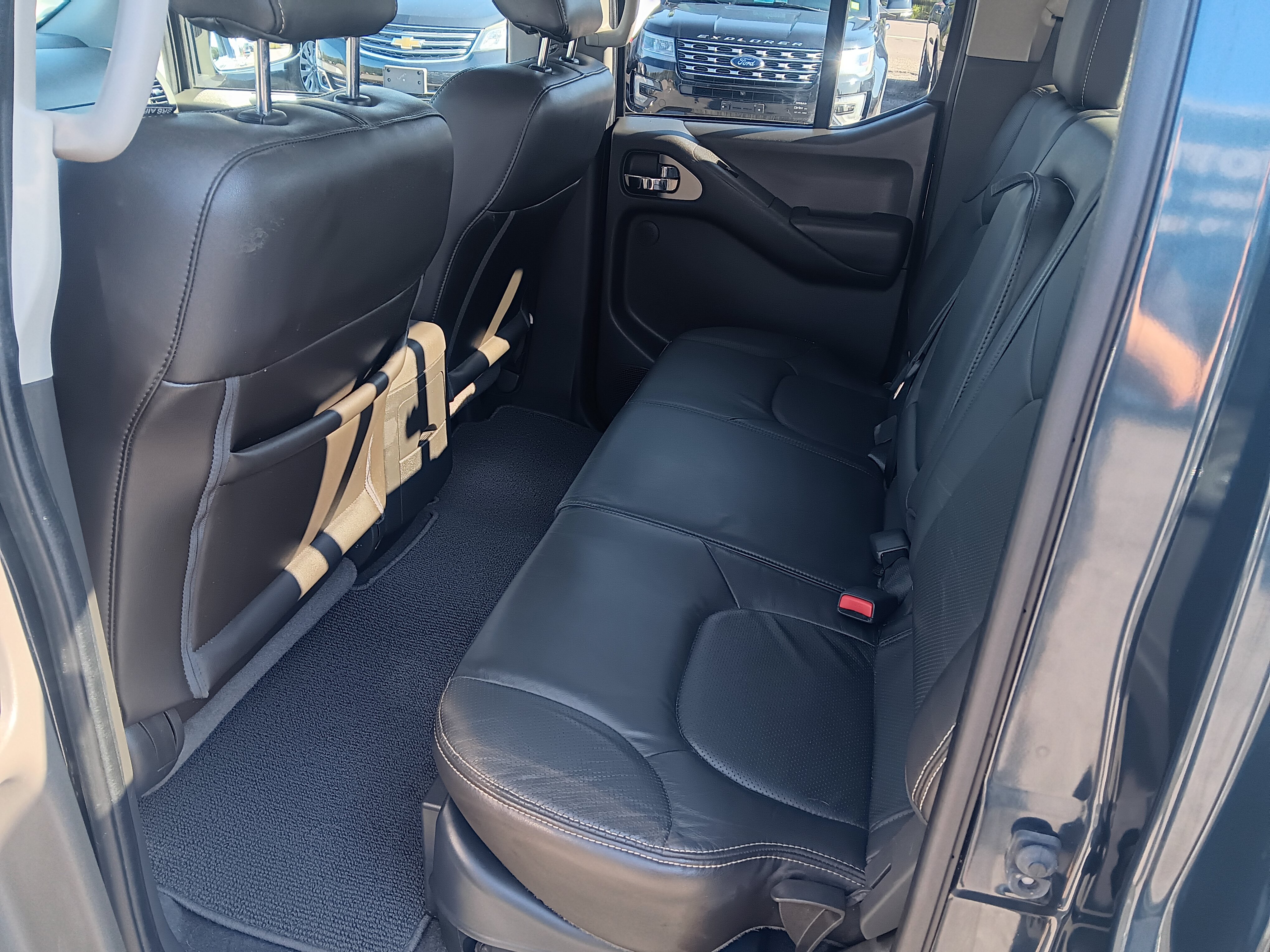 Used 2019 Nissan Frontier PRO-4X w/ Pro-4x Luxury Package AWD/4WD image 9