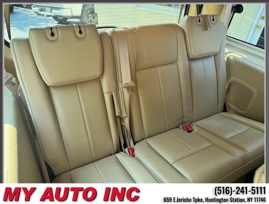 Used 2011 Ford Expedition XLT w/ 202A Rapid Spec Order Code AWD/4WD image 33