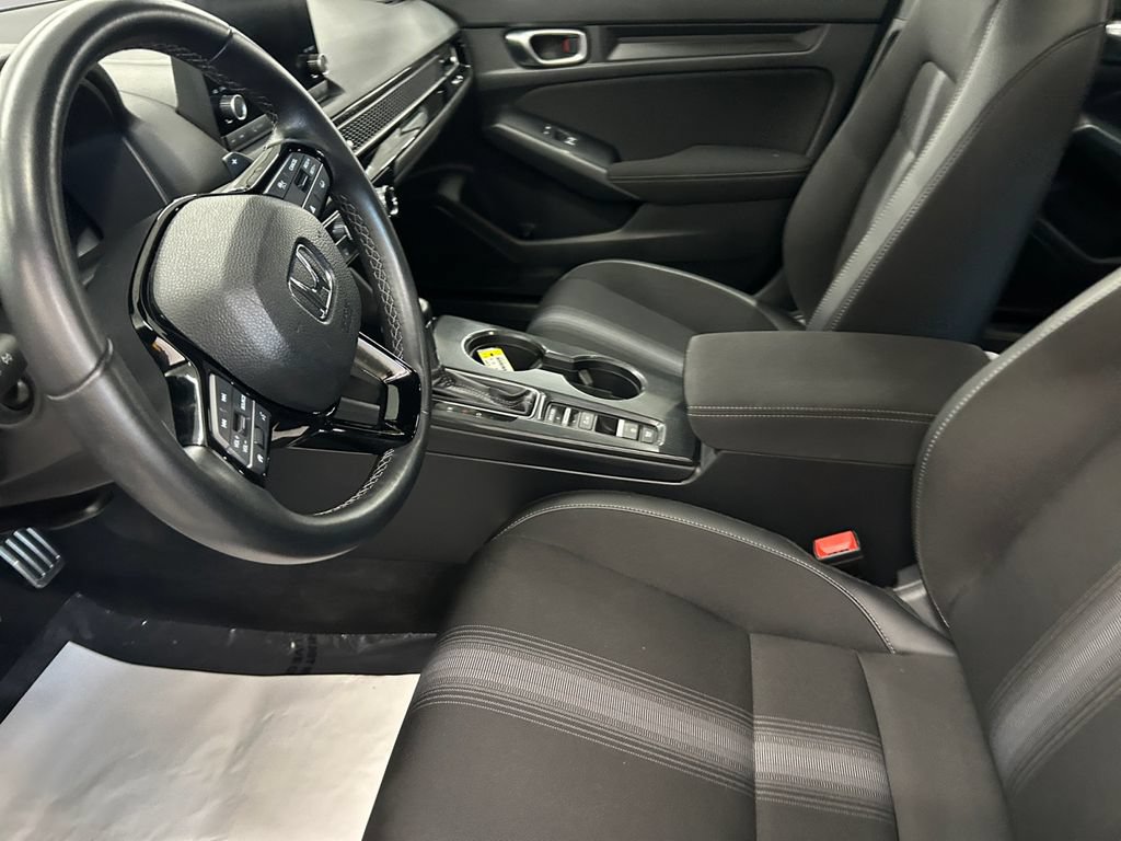 Used 2023 Honda Civic Sport image 9