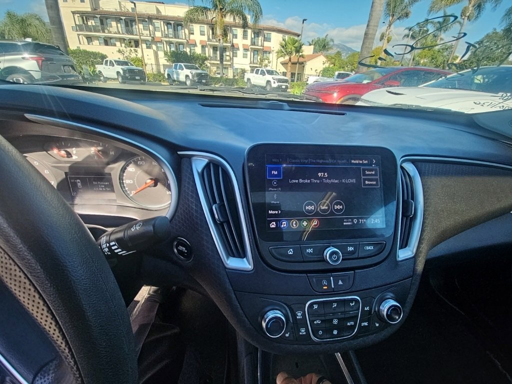 Used 2022 Chevrolet Malibu LT image 10