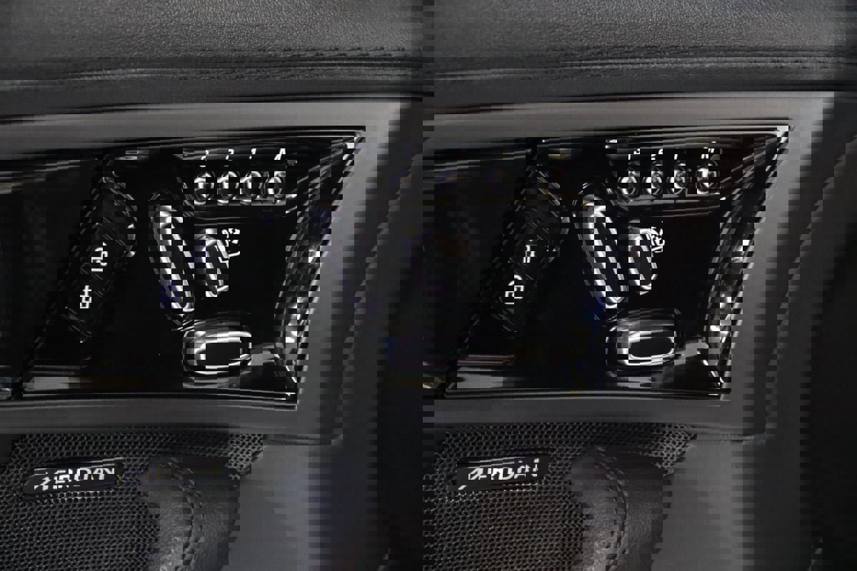 Used 2021 Jaguar F-TYPE R-Dynamic image 42