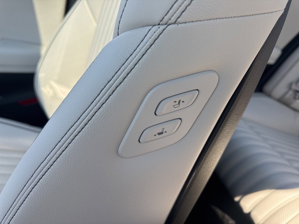 New 2026 Genesis G70 3.3T Sport Prestige image 30