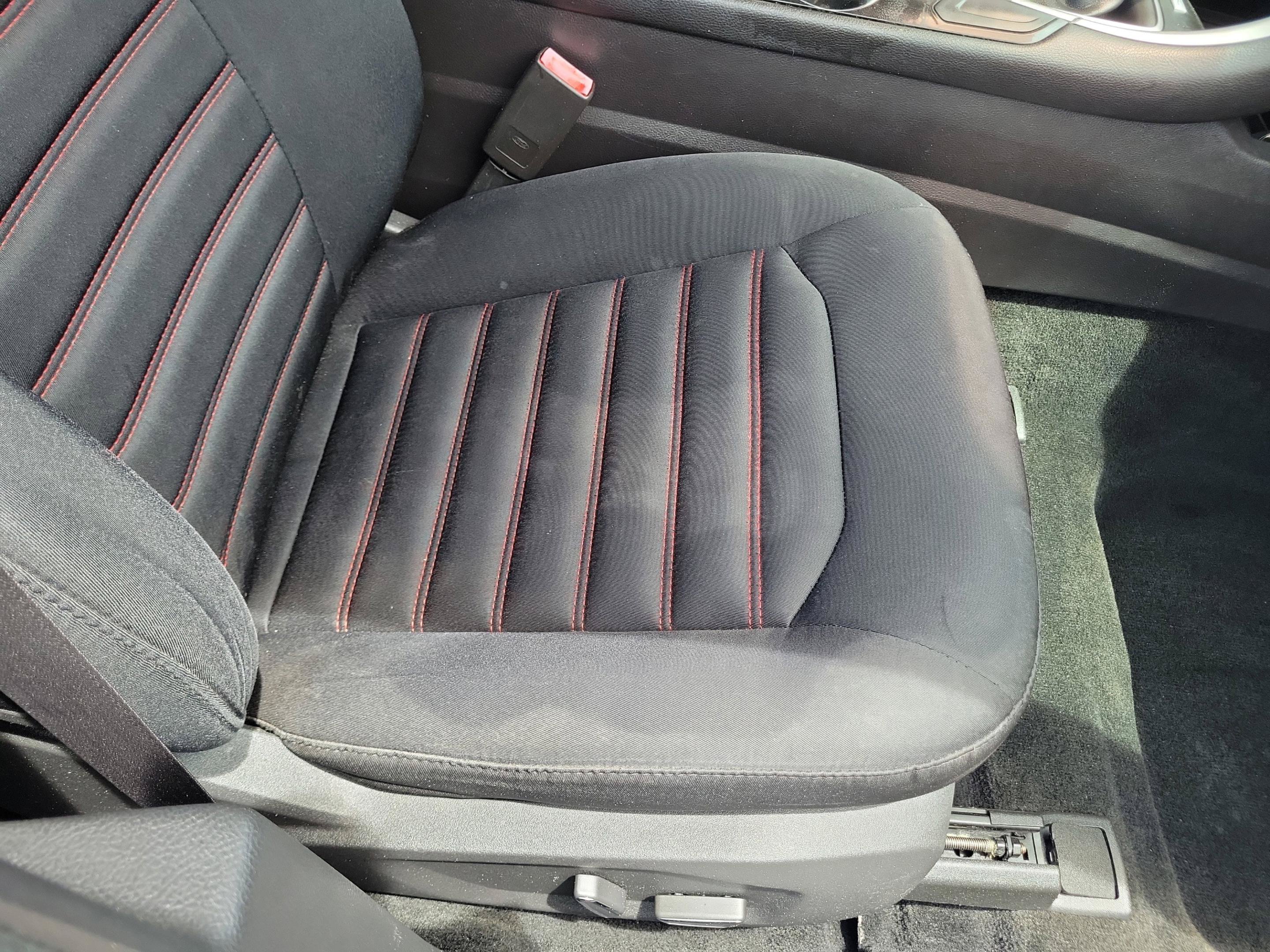 Used 2016 Ford Fusion SE FWD image 18