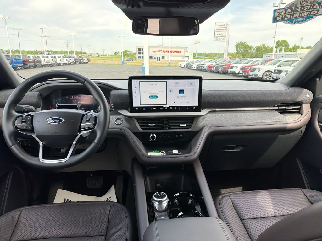 Used 2026 Ford Explorer Platinum w/ LUX Leather Package AWD/4WD image 12