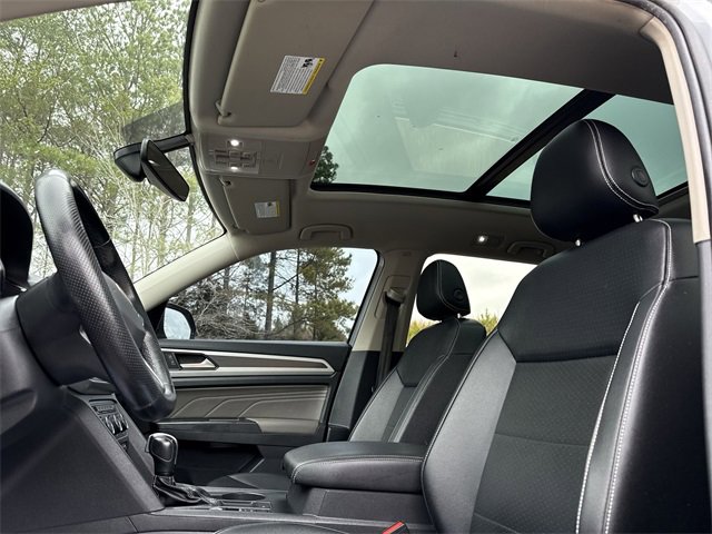 Used 2021 Volkswagen Atlas SE w/ Panoramic Sunroof Package image 16