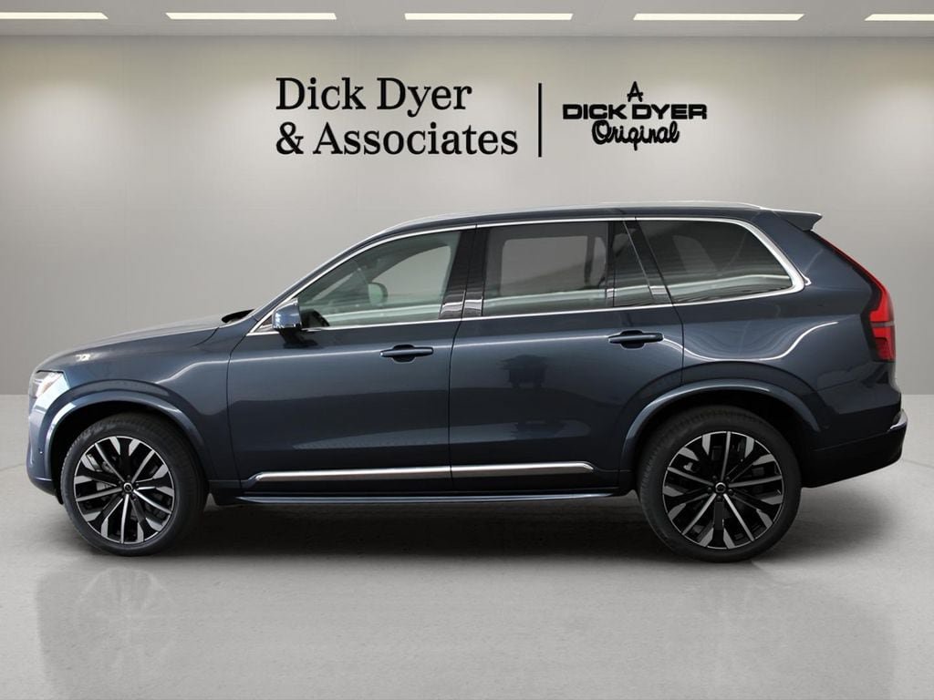 New 2026 Volvo XC90 B6 Plus w/ Protection Package Premier AWD/4WD image 7