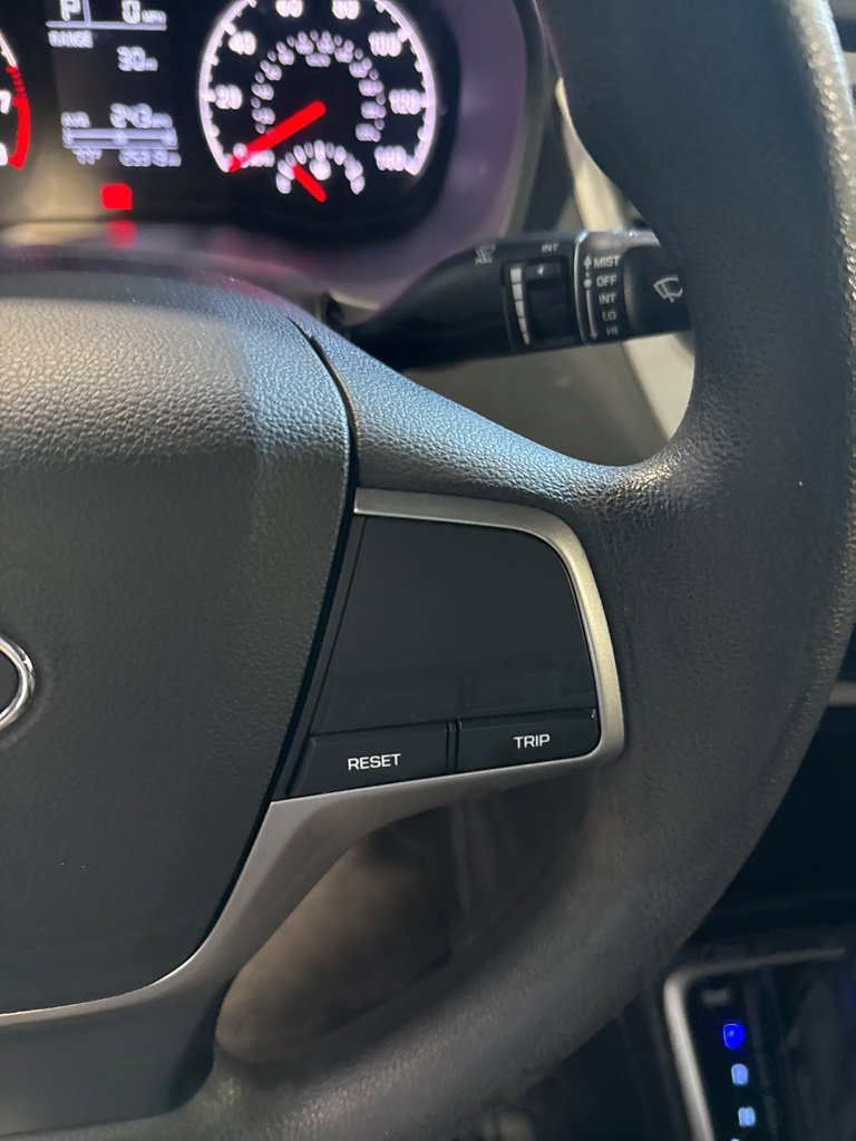 Used 2022 Hyundai Accent SE image 30