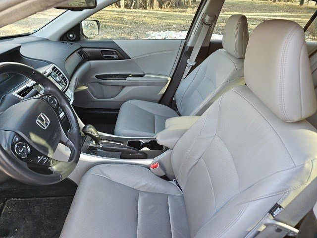 Used 2015 Honda Accord EX-L image 19