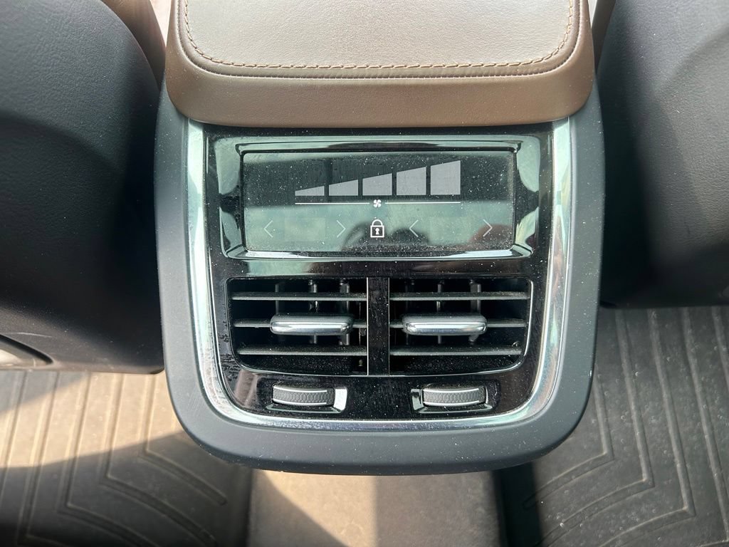 Used 2018 Volvo XC90 T6 Inscription w/ Convenience Package AWD/4WD image 17