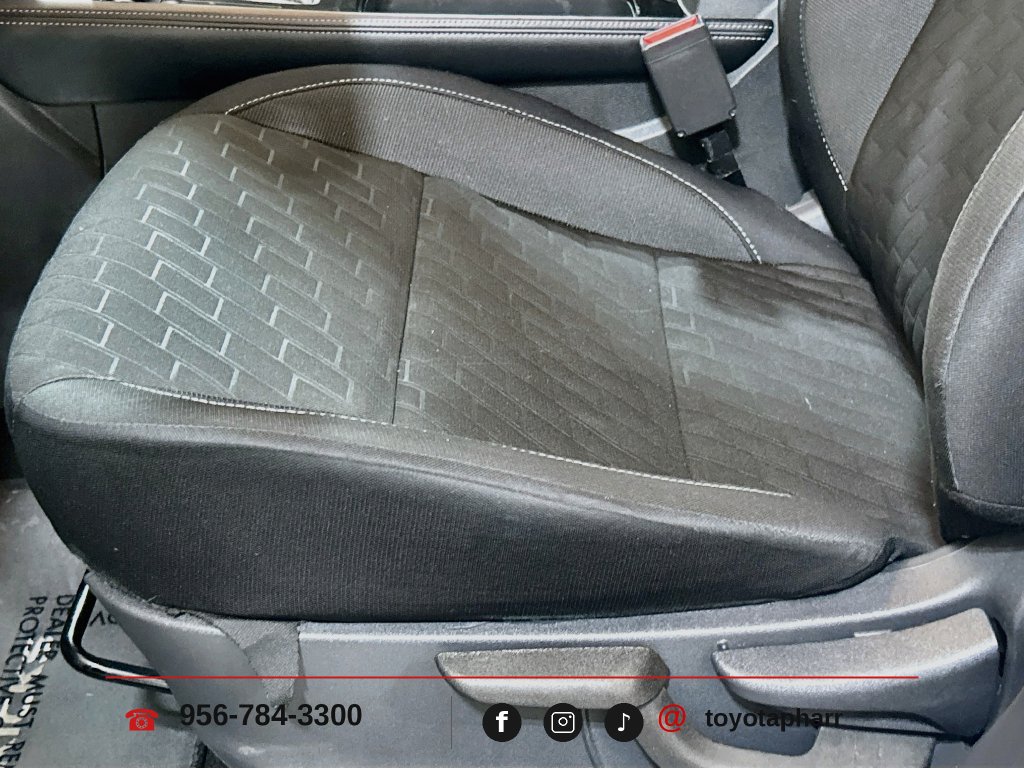 Used 2024 Nissan Kicks SV FWD image 17