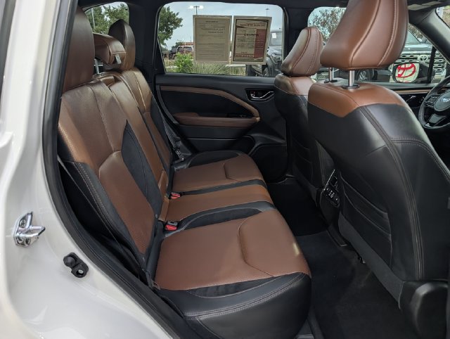 Used 2025 Subaru Forester Touring AWD/4WD image 31