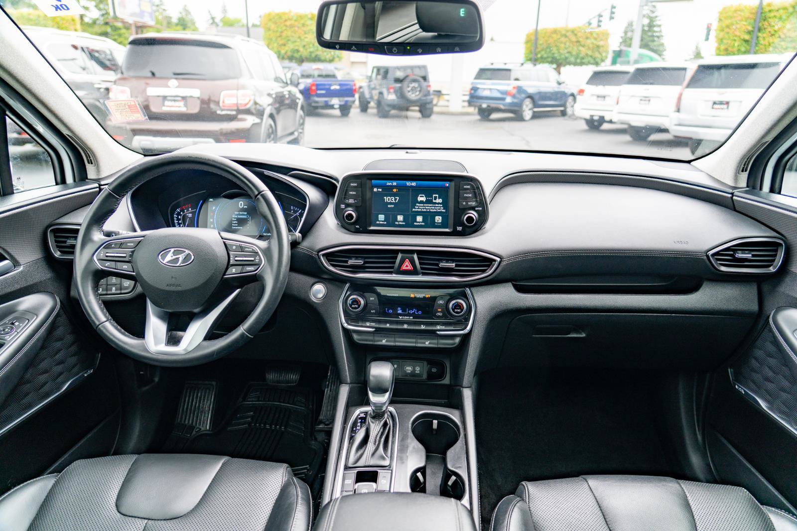 Used 2020 Hyundai Santa Fe SEL w/ Convenience + Premium Package AWD/4WD image 29