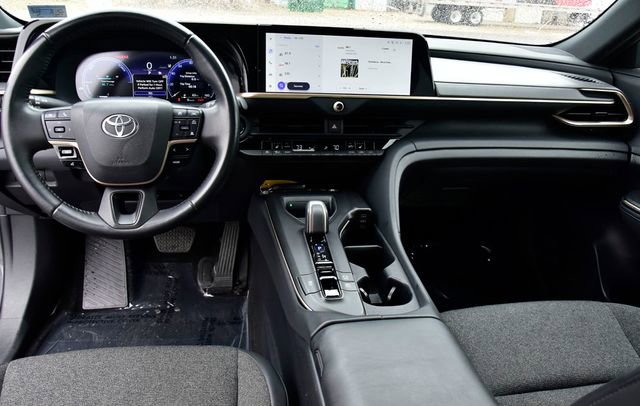 Certified 2023 Toyota Crown AWD/4WD image 15