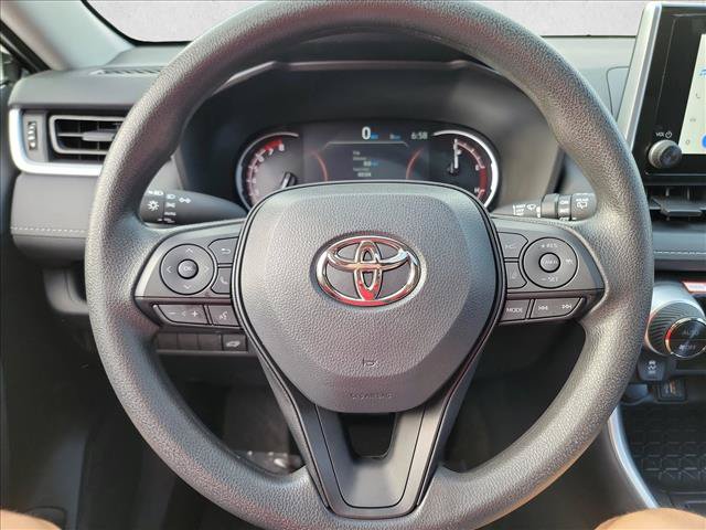 Used 2025 Toyota RAV4 XLE w/ Convenience Package FWD image 20