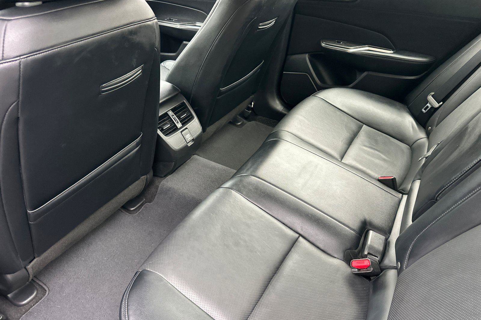 Used 2019 Honda Clarity Touring image 8