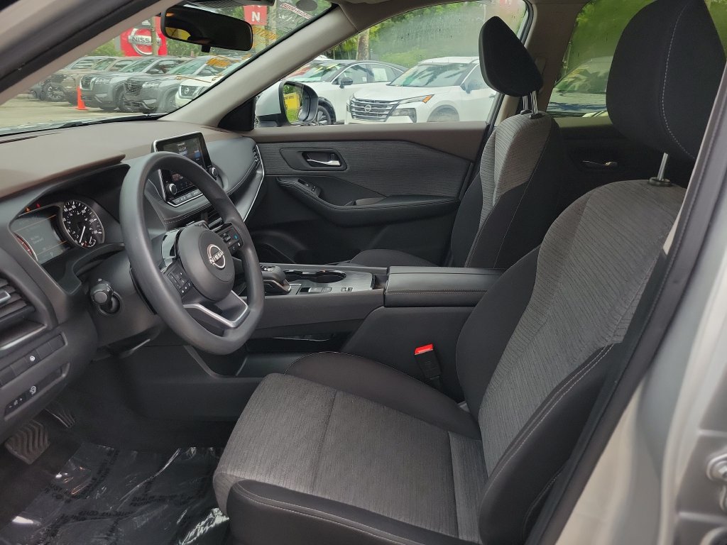 Certified 2023 Nissan Rogue SV FWD image 16