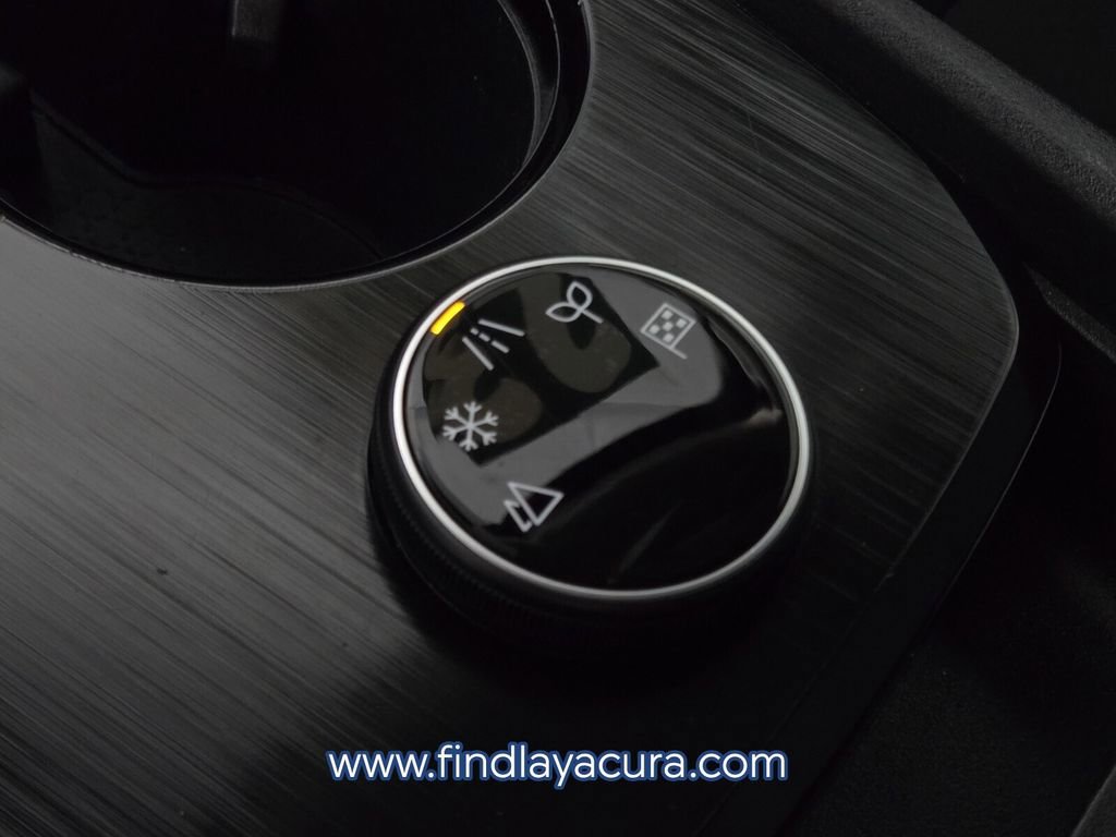 Used 2023 Nissan Rogue S image 23