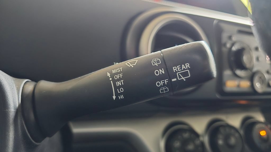 Used 2012 Scion xB FWD image 34