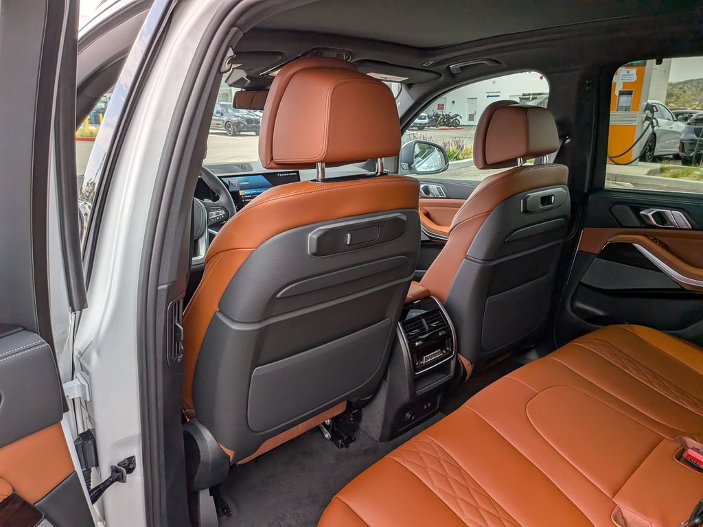 New 2026 BMW X5 xDrive50e w/ Executive Package AWD/4WD image 36
