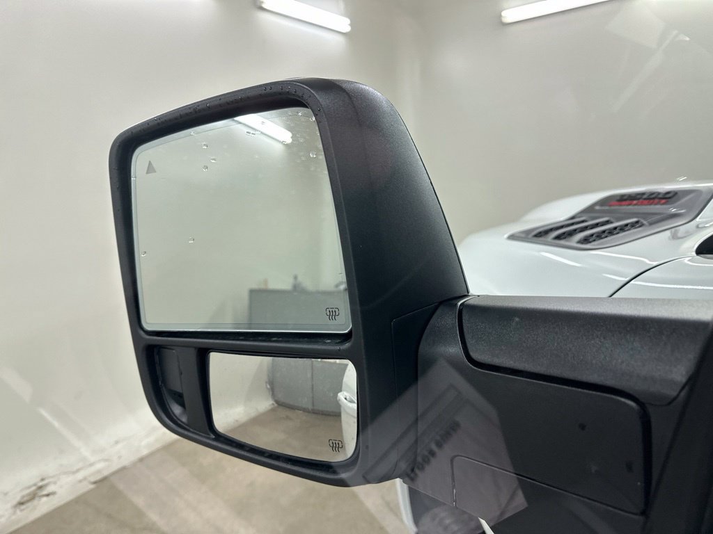 New 2026 RAM 3500 Laramie AWD/4WD image 19