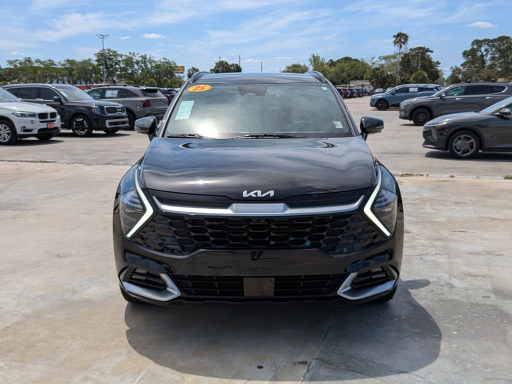 Certified 2025 Kia Sportage SX FWD image 3