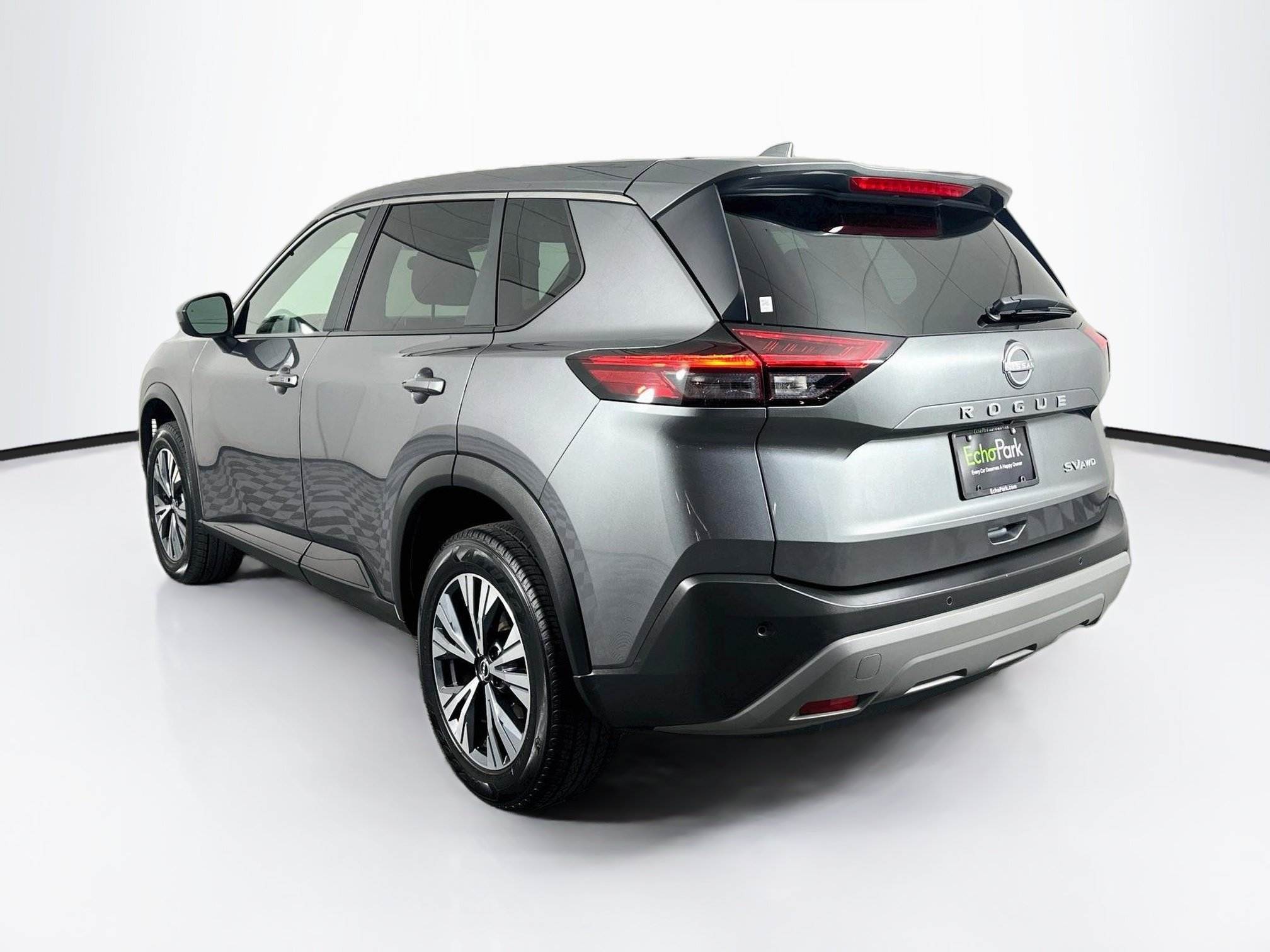 Used 2023 Nissan Rogue SV AWD/4WD image 5