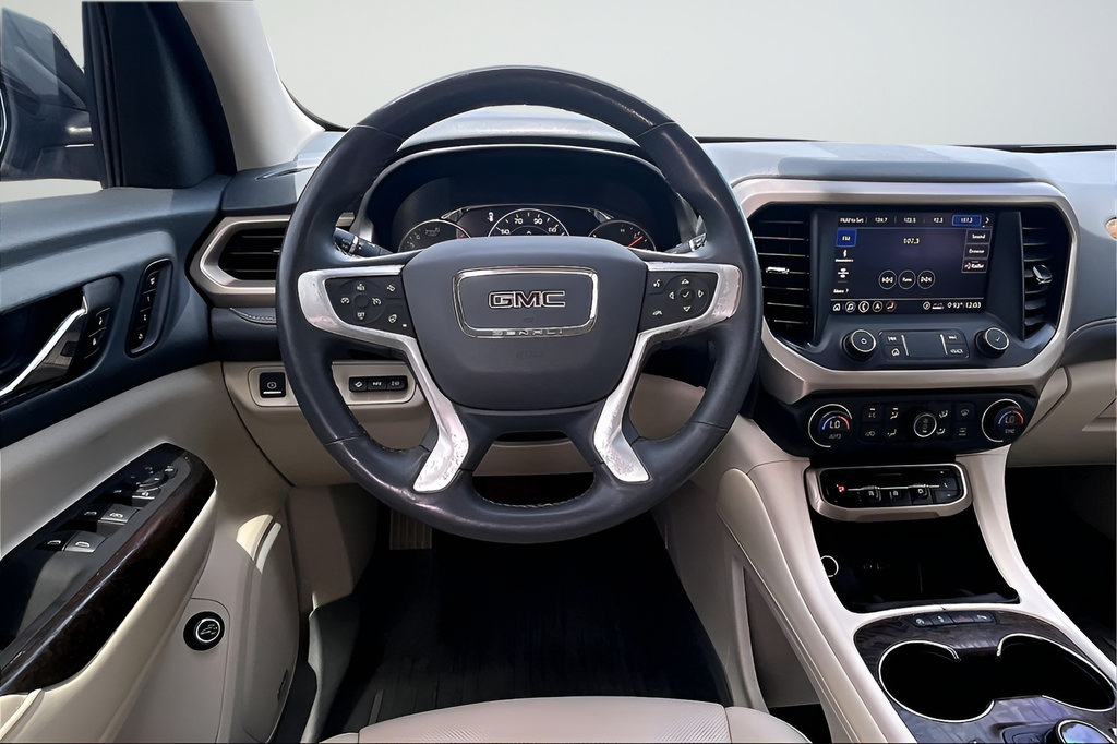 Used 2020 GMC Acadia Denali w/ Technology Package FWD image 8