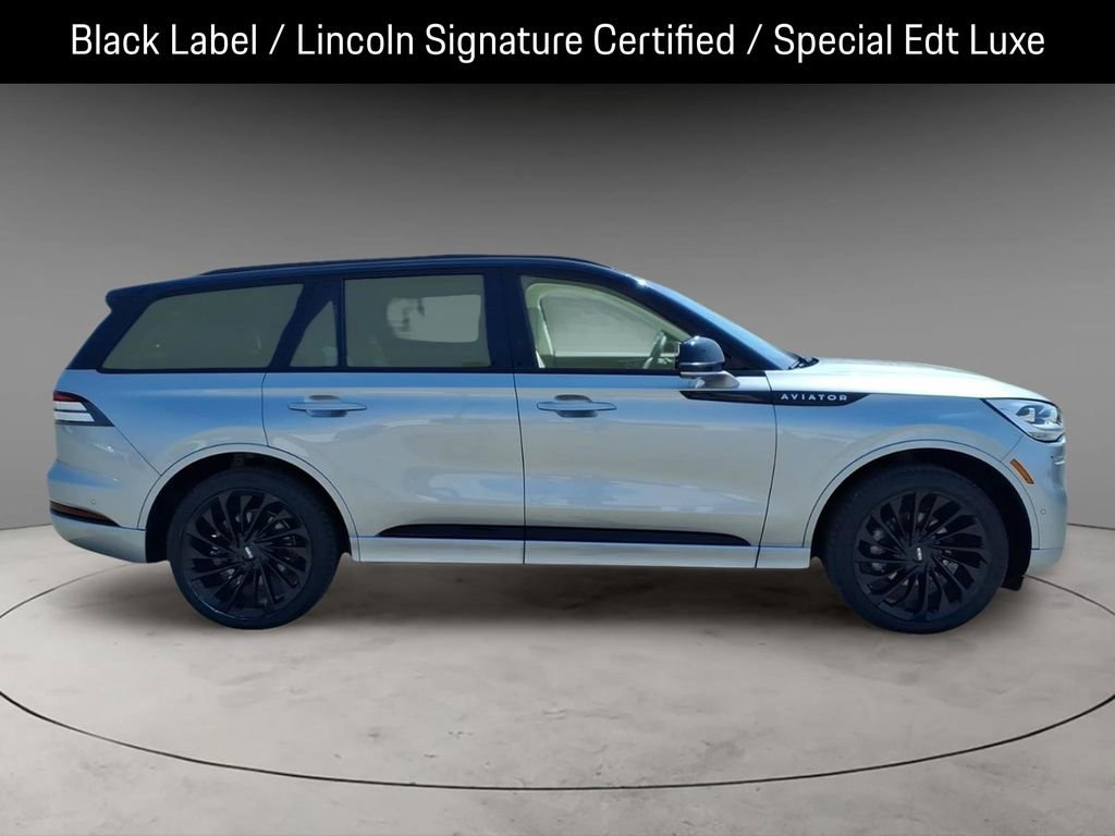 Certified 2024 Lincoln Aviator Black Label image 10