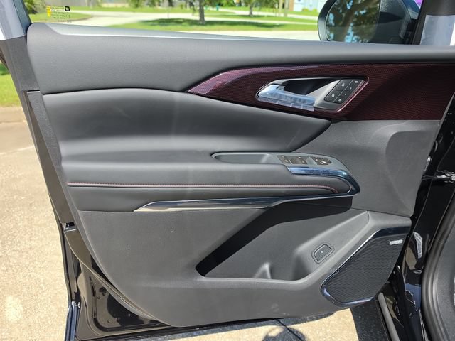 New 2027 Chevrolet Traverse RS FWD image 19