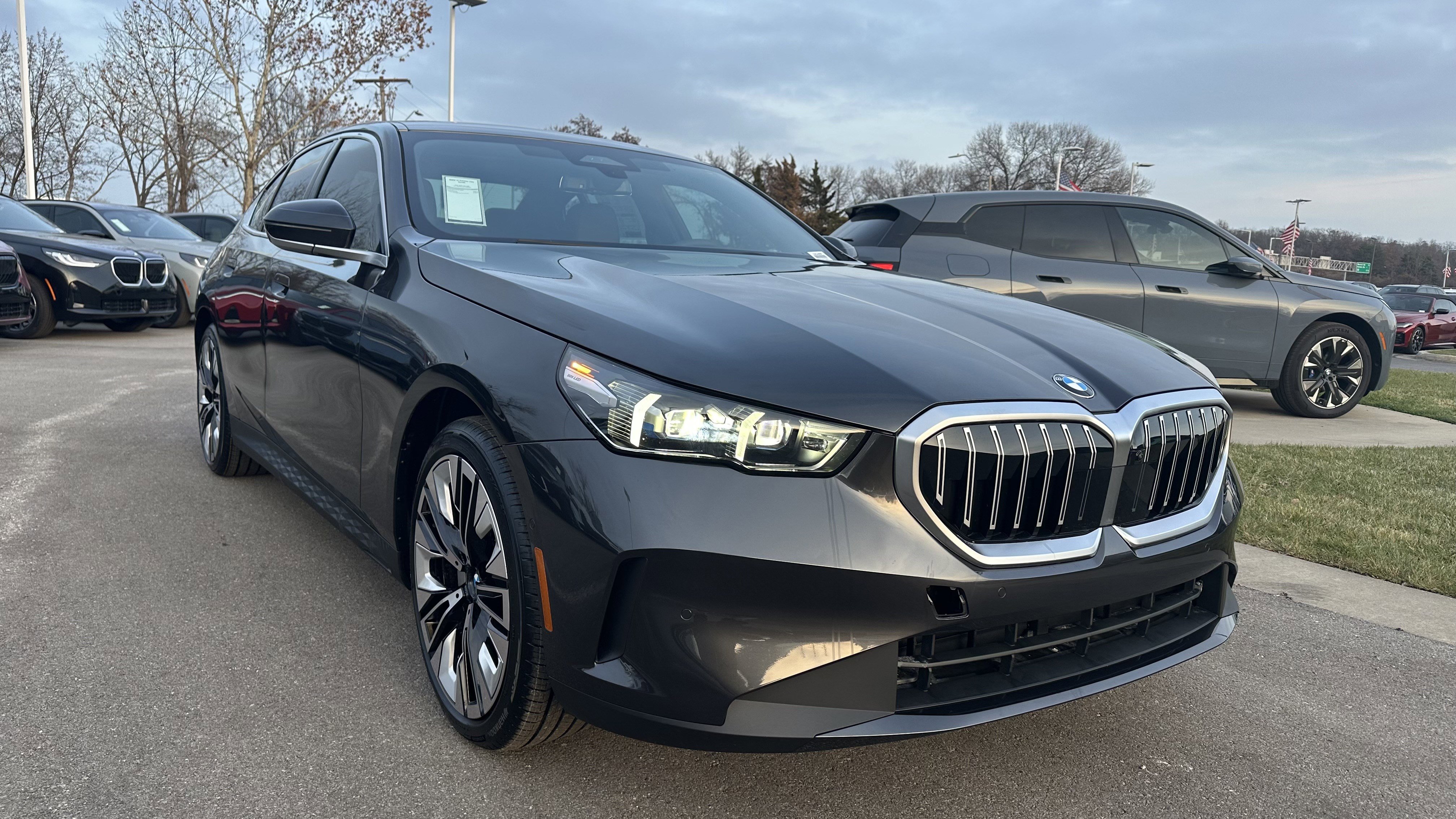 Used 2026 BMW 530i xDrive w/ Premium Package image 2