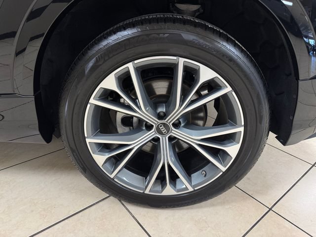 Used 2025 Audi Q8 Premium w/ Convenience Package AWD/4WD image 27