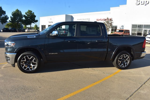 New 2027 RAM 1500 Laramie AWD/4WD image 9