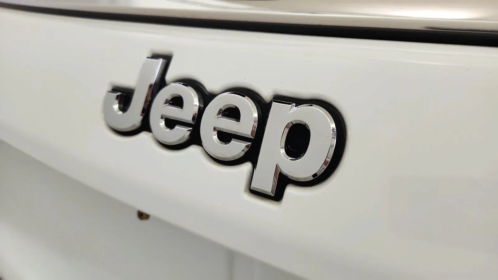 Used 2024 Jeep Compass Latitude AWD/4WD image 33
