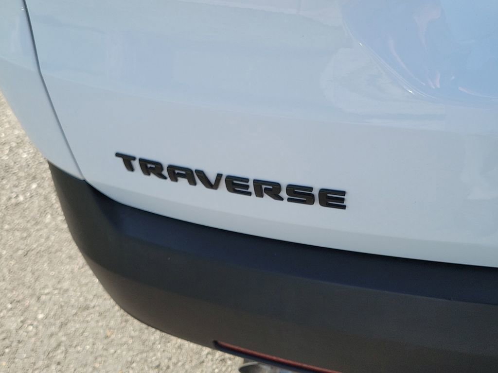 Used 2023 Chevrolet Traverse LT image 21