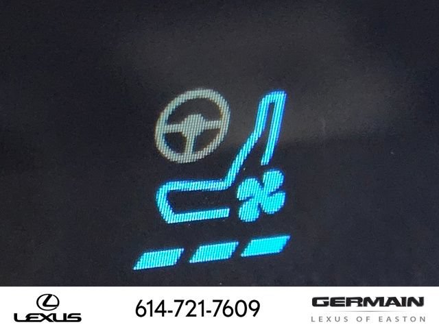 Used 2025 Lincoln Aviator AWD image 33