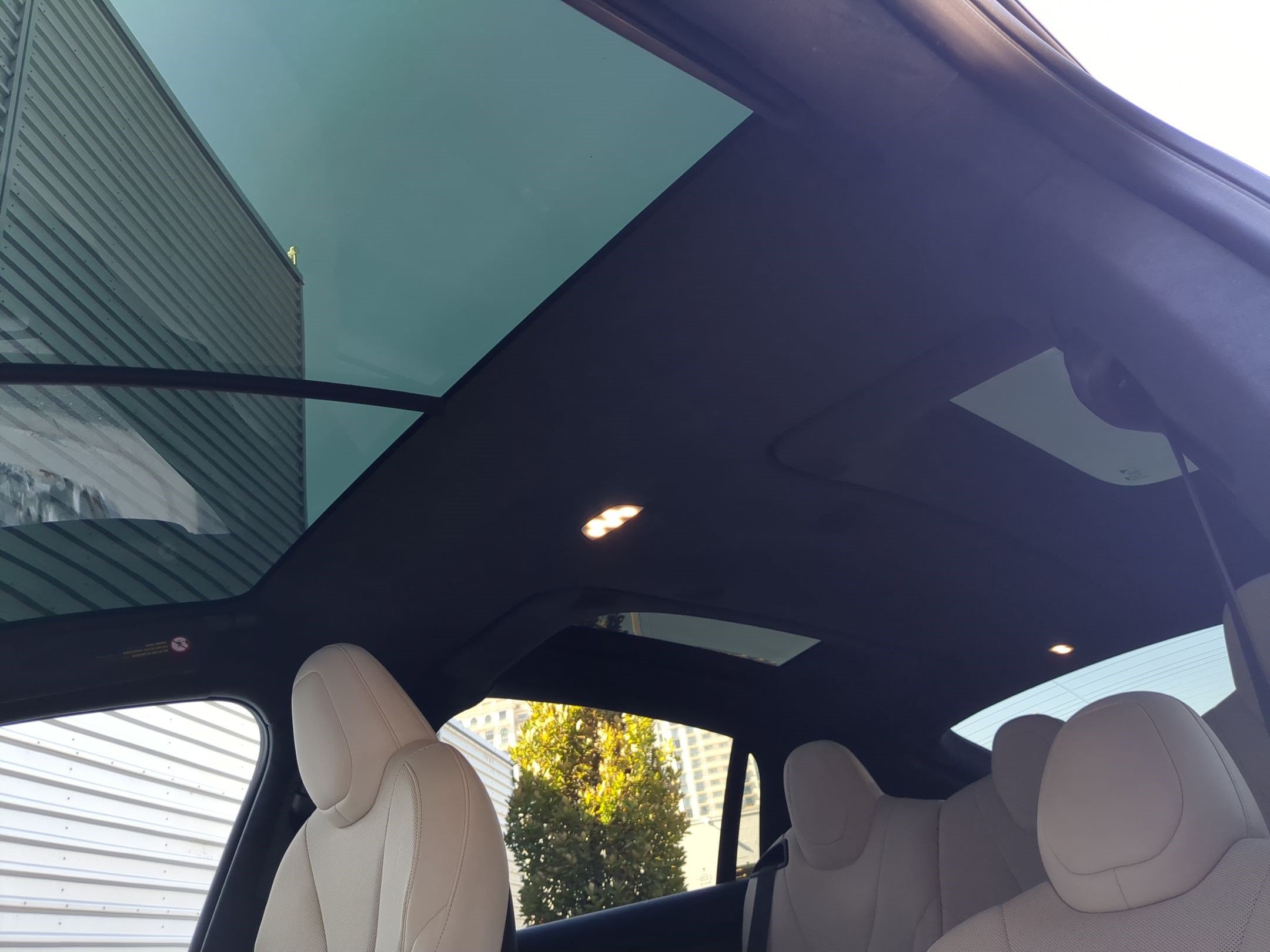 Used 2022 Tesla Model X AWD/4WD image 30