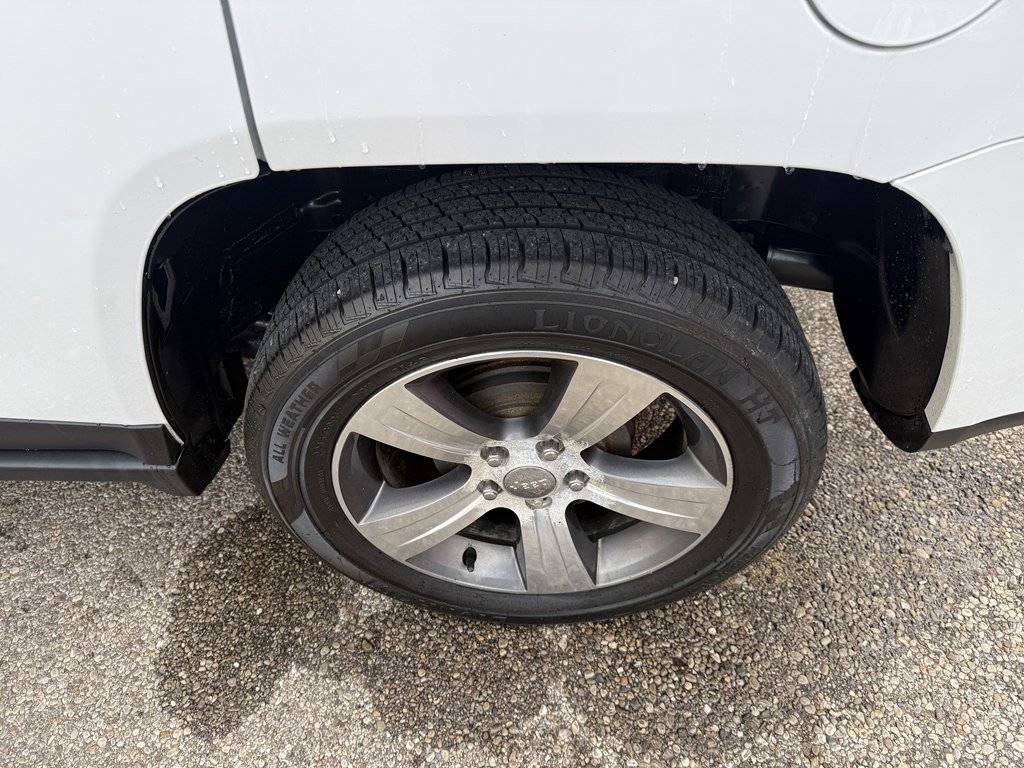 Used 2017 Jeep Compass High Altitude image 9