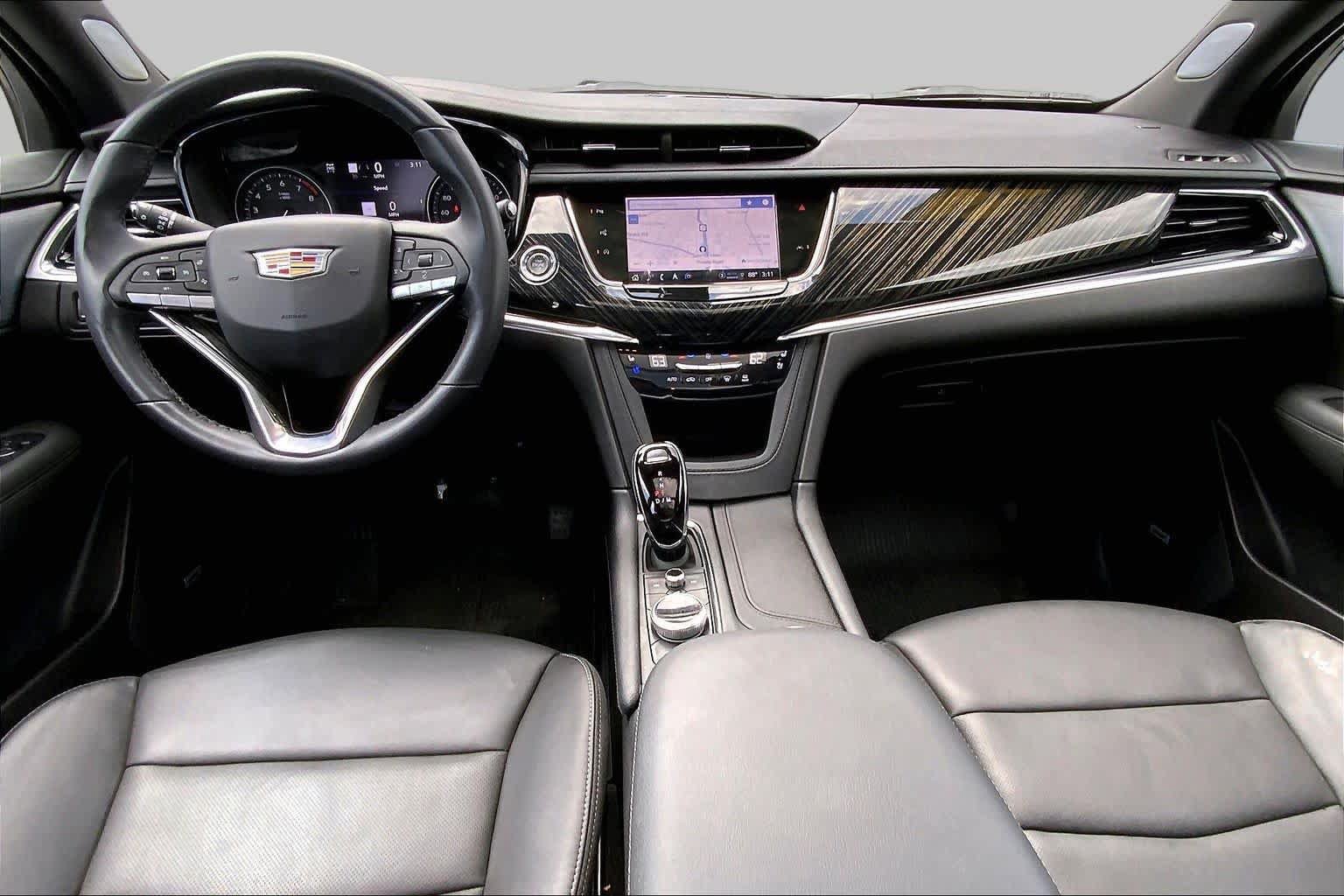 Used 2024 Cadillac XT6 Premium Luxury w/ Technology Package AWD/4WD image 13