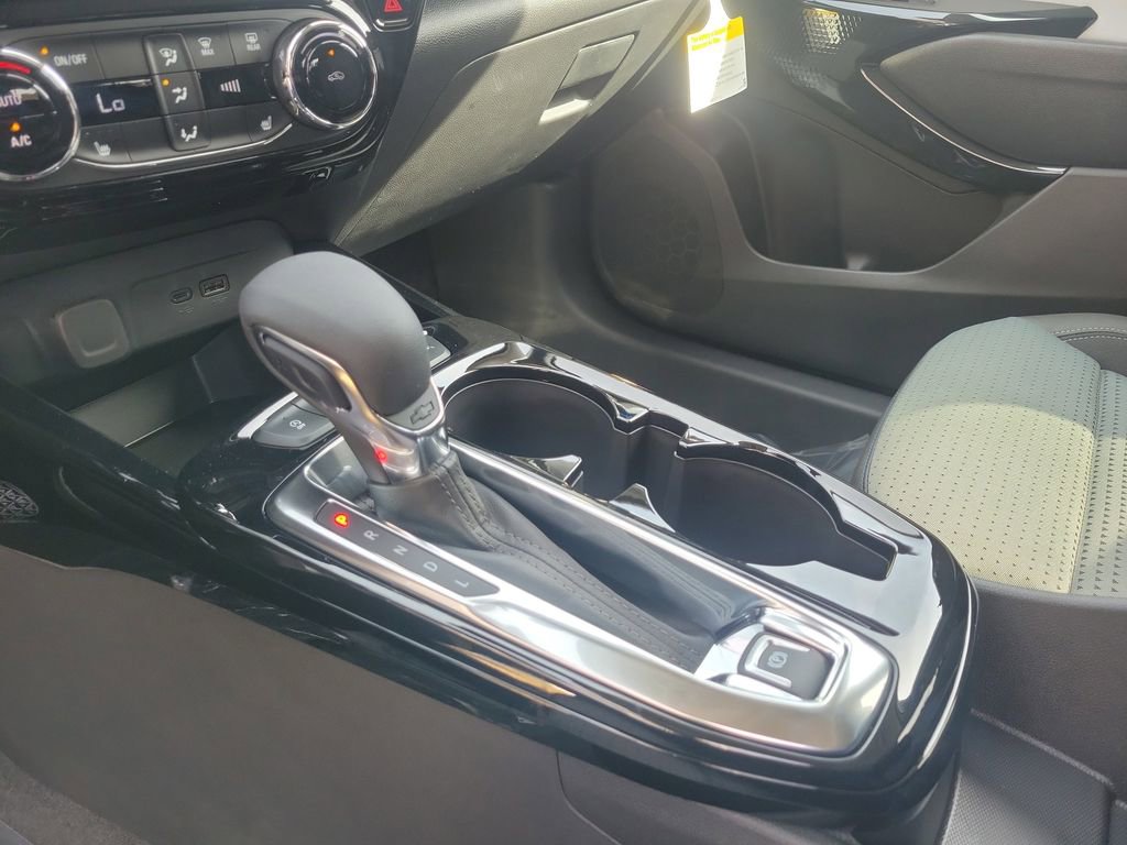 New 2026 Chevrolet Trax LT w/ Driver Confidence Package image 30