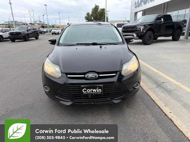 Used 2014 Ford Focus Titanium FWD image 2