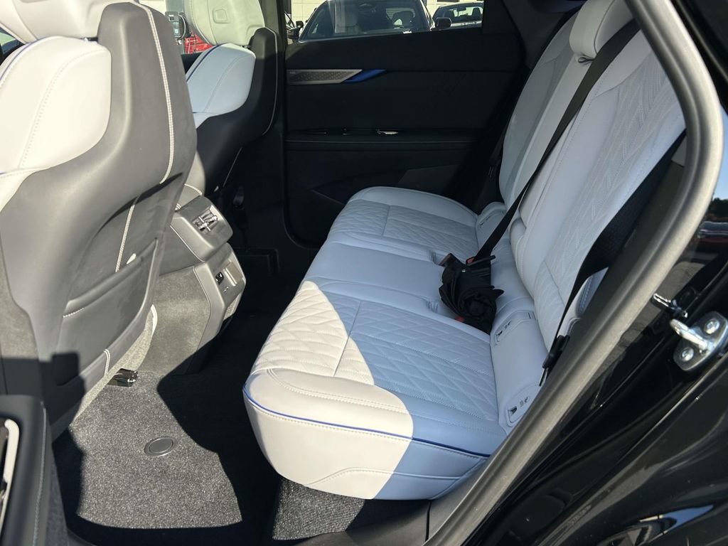 New 2026 Cadillac Optiq V AWD/4WD image 12