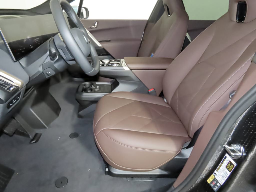 Used 2026 BMW iX xDrive45 AWD/4WD image 14