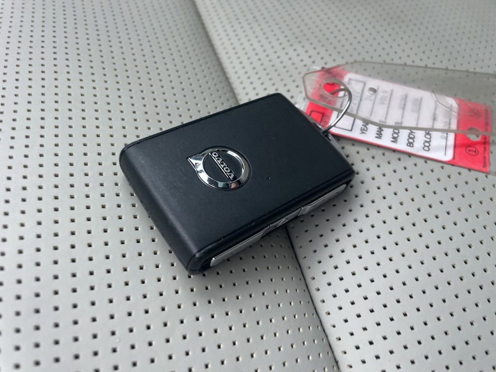 Certified 2024 Volvo XC90 B6 Ultimate image 40