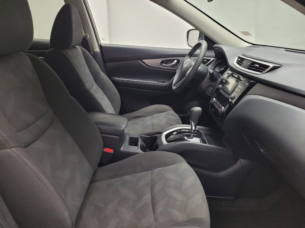 Used 2016 Nissan Rogue SV image 21